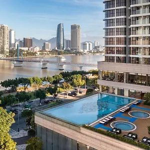 فندق Melia Vinpearl Riverfront, دا نانغ