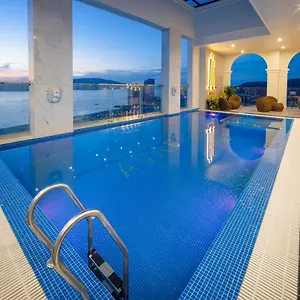 Hotel Avari ****